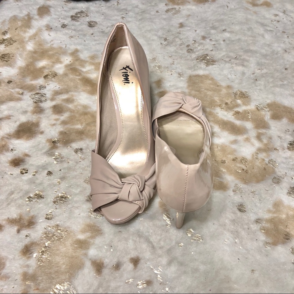 Fioni | Nude Peep Toe Stiletto Pump Heels